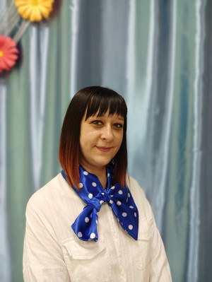 Воспитатель высшей категории Попова Виктория Васильевна